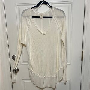 We The Free White  Long Sleeve V-Neck Top